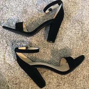 Block heel sandals